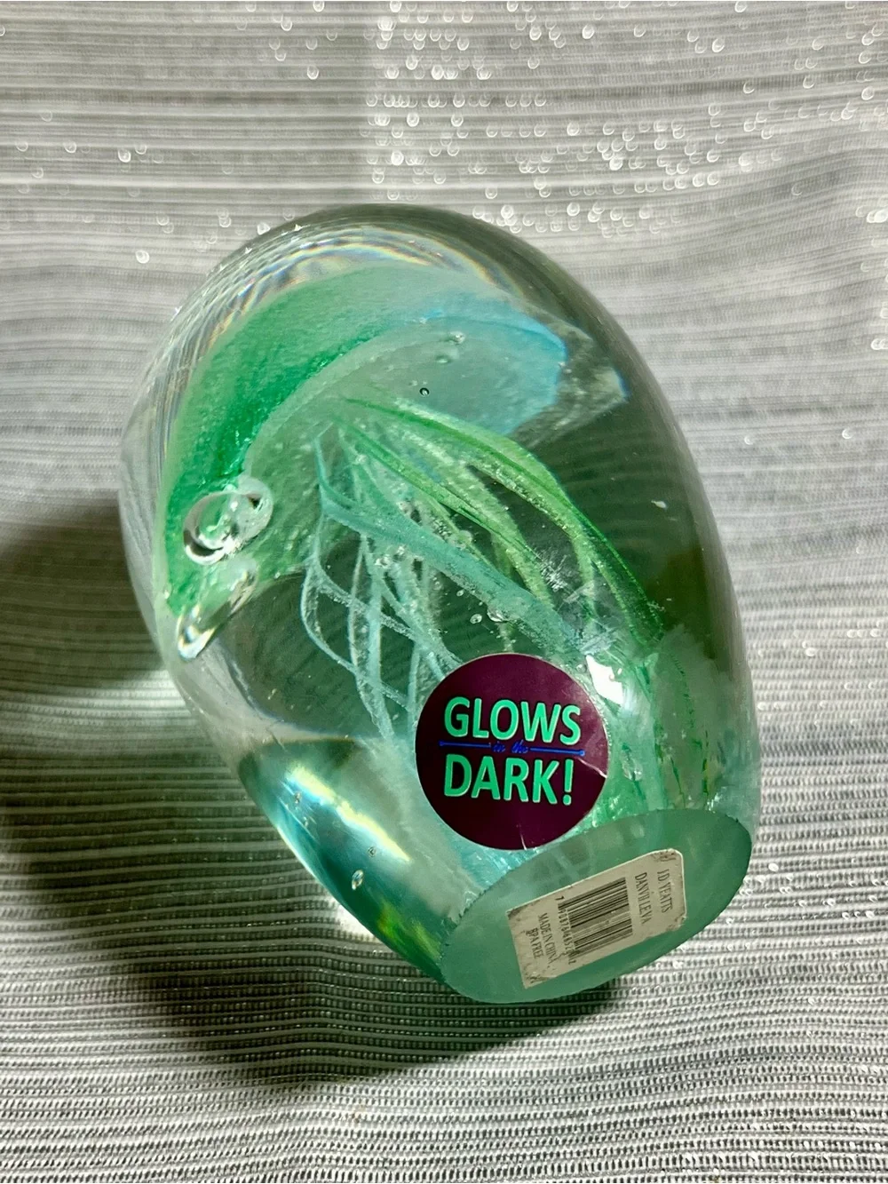 Jelly Fish Hand Blown Glass Paperweight Glow in Dark Beautiful Ocean Colors